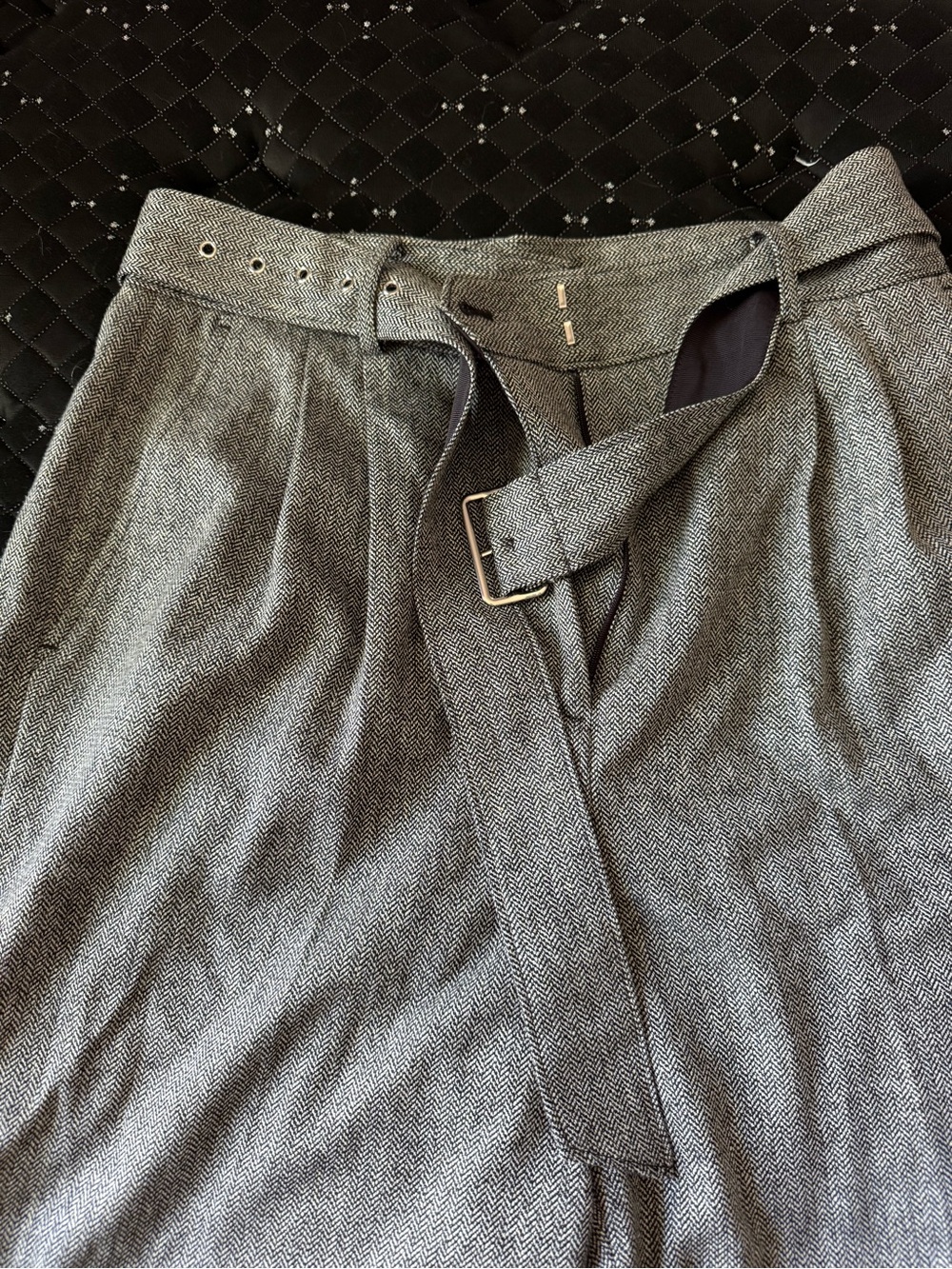 Club Monaco High-Waisted Straight-Leg Gray Houndstooth Pants with Belt - Picture 2 of 6